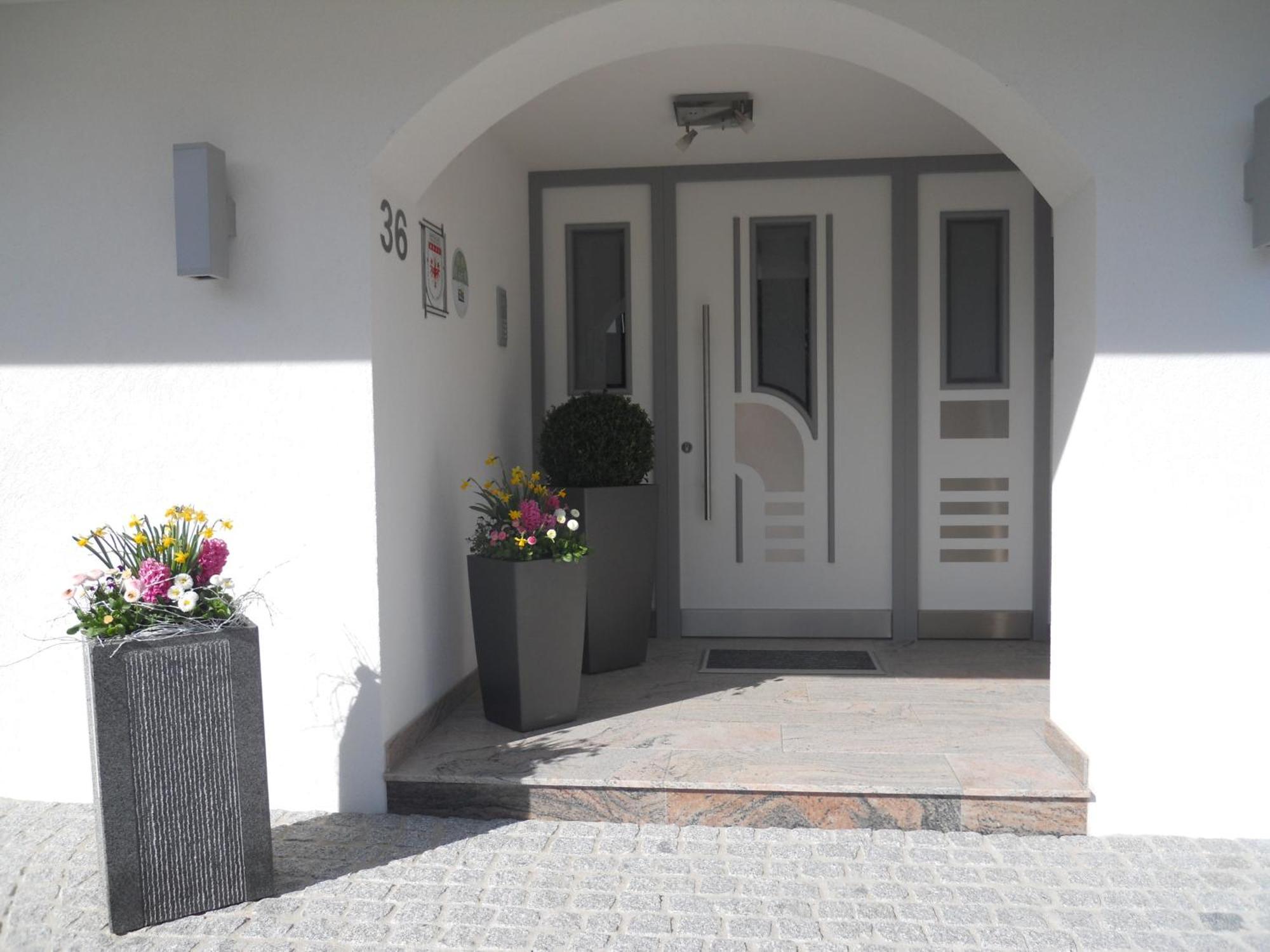 Gaestehaus Weber Oberperfuss Exterior foto